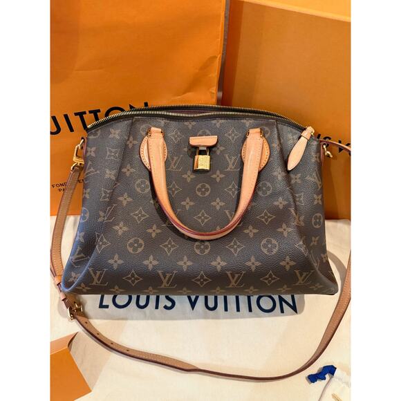 Louis Vuitton Rivoli Monogram Bag with Key $1830 and Original Packaging M44546 - Picture 1 of 9
